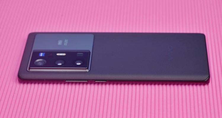 VivoX70Pro+开小窗教程（掌握VivoX70Pro+小窗功能，提升工作与娱乐效率）