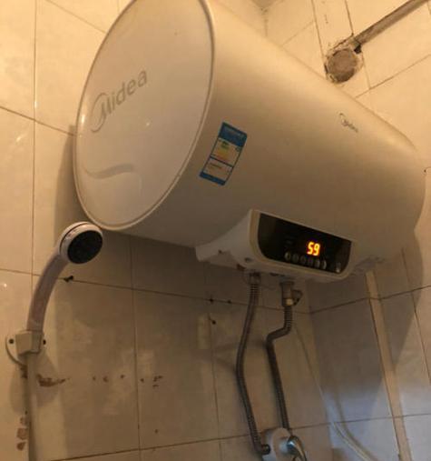 解决热水器指示针漏水问题的有效方法（简单实用的修理技巧和预防措施）