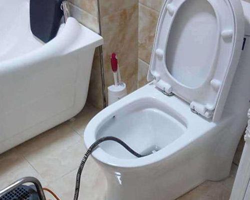 如何疏通蹲便器下水道堵塞（从日常清洁到专业解决）