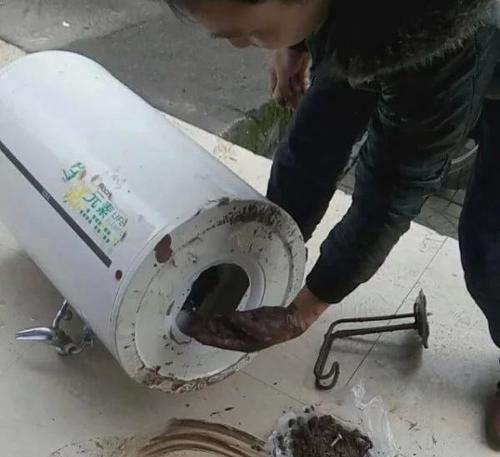 碧波尔热水器清洗方法指南（轻松保持热水器的运行）