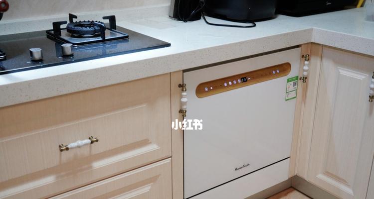 洗碗机橱柜连接方法解析（简单操作让洗碗机和橱柜紧密连接一体）