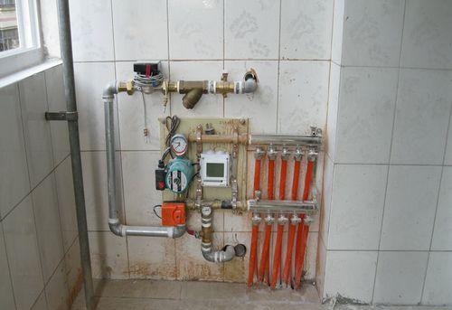 壁挂炉地暖为什么总是缺水(解析壁挂炉地暖缺水问题的原因和解决方法)
