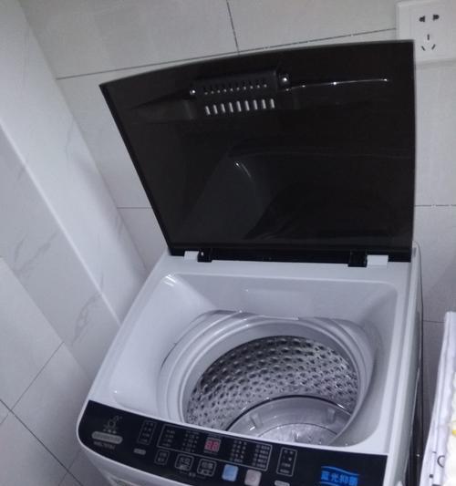 小鸭滚筒式洗衣机的使用指南（轻松掌握小鸭滚筒式洗衣机的操作技巧）