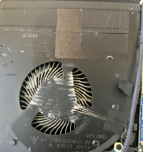 电脑清理灰尘后温度升高？如何有效降低电脑温度？
