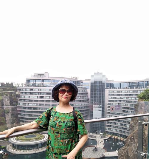 摩尔庄园玻璃栈道安全吗？游玩需要注意什么？