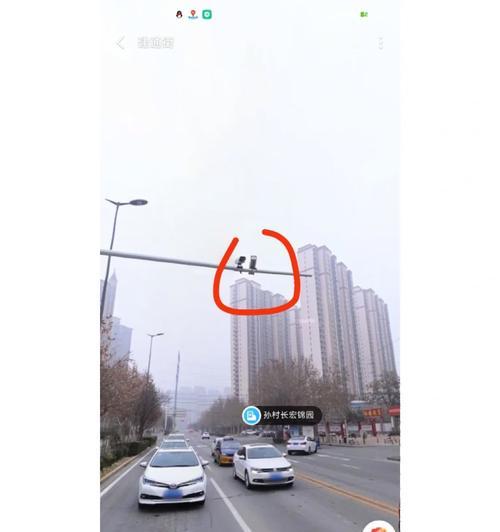 手机拍照时红灯发黄如何调整？
