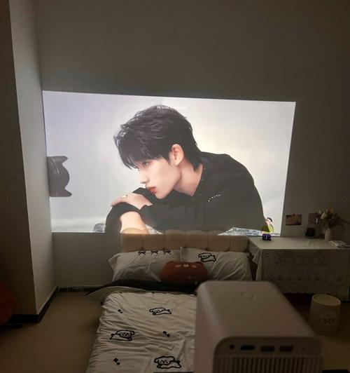 投影仪贴纸如何正确贴在墙上？