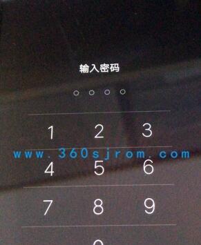 使用剪刀解锁苹果手机的方法是什么？