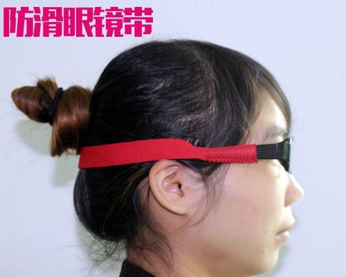 游泳眼镜袋的安装视频教程在哪里找？安装过程中有哪些技巧？