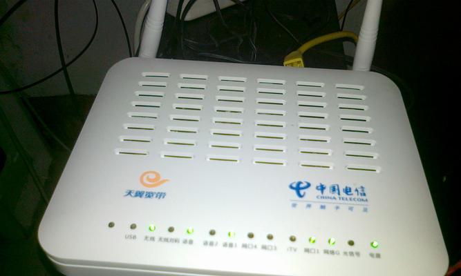 台式电脑光纤路由器哪个好？如何选择合适的路由器？